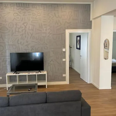 House Of Art - Downtown Apartment